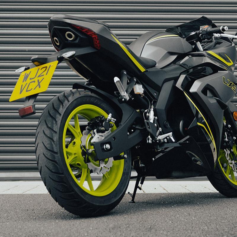 Lexmoto LXS 125 | Sporty 125cc Motorcycle for Beginners | SBK